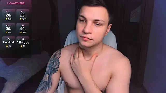 Snapshot of handsome_guy01 chatting on January 2025 06:13:01 PM handsome guy01 online show from January 2025 06:13:01 PM