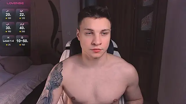 Snapshot of handsome_guy01 chatting on February 2025 06:09:01 PM handsome guy01 online show from February 2025 06:09:01 PM
