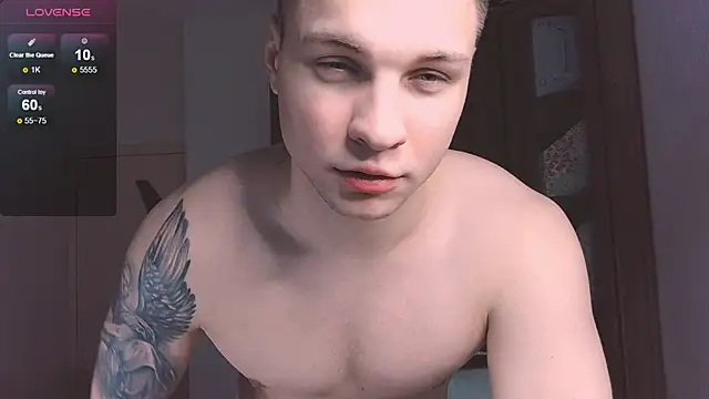 Snapshot of handsome_guy01 chatting on February 2025 12:13:01 AM handsome guy01 online show from February 2025 12:13:01 AM