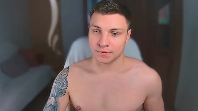 Snapshot of handsome_guy01 chatting on February 2025 11:31:01 PM handsome guy01 online show from February 2025 11:31:01 PM