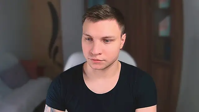 Snapshot of handsome_guy01 chatting on February 2025 01:36:02 AM handsome guy01 online show from February 2025 01:36:02 AM