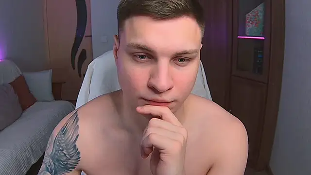 Snapshot of handsome_guy01 chatting on March 2025 12:58:02 AM handsome guy01 online show from March 2025 12:58:02 AM
