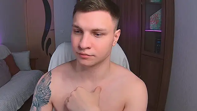 Snapshot of handsome_guy01 chatting on March 2025 04:24:02 AM handsome guy01 online show from March 2025 04:24:02 AM