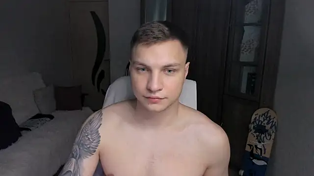 Snapshot of handsome_guy01 chatting on September 2025 05:45:01 PM handsome guy01 online show from September 2025 05:45:01 PM