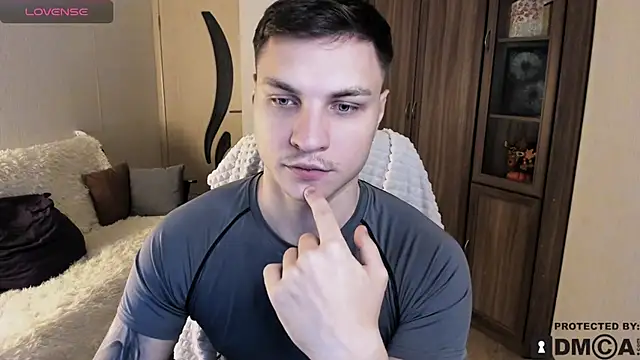 Snapshot of handsome_guy01 chatting on October 2025 04:46:02 AM handsome guy01 online show from October 2025 04:46:02 AM