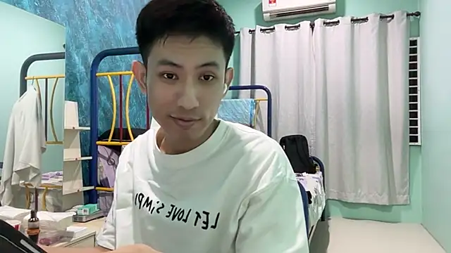Snapshot of XiiaoZheng99 chatting on August 2026 03:15:01 PM XiiaoZheng99 online show from August 2026 03:15:01 PM