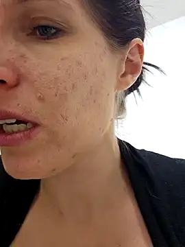 Snapshot of Lenchen_ chatting on January 2025 08:11:01 PM Lenchen  online show from January 2025 08:11:01 PM