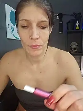 Snapshot of Lenchen_ chatting on January 2025 08:25:01 PM Lenchen  online show from January 2025 08:25:01 PM