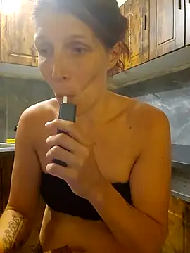 Lenchen  online show from June 2026 07:47:01 PM
