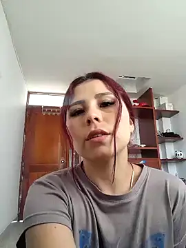 Snapshot of Salome__Fernandez chatting on December 2024 03:52:01 PM Salome Fernandez online show from December 2024 03:52:01 PM