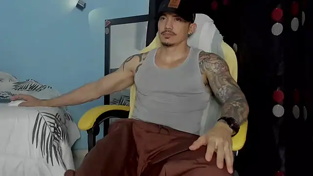 Alex motta online show from November 2025 05:09:02 AM