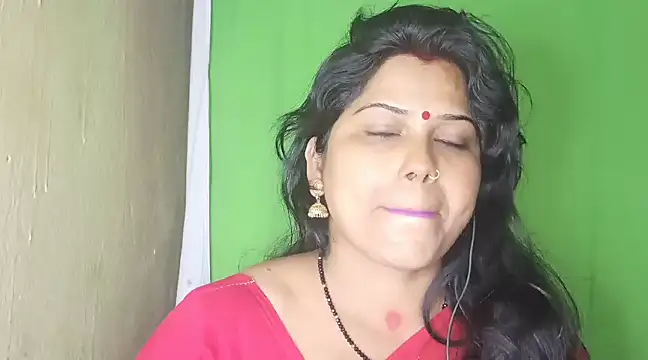 Snapshot of mamoni91 chatting on February 2025 05:40:02 PM mamoni91 online show from February 2025 05:40:02 PM