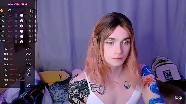 Snapshot of Alice_Hells chatting on April 2026 04:12:02 PM Alice Hells online show from April 2026 04:12:02 PM