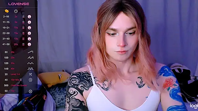 Snapshot of Alice_Hells chatting on April 2026 04:46:02 PM Alice Hells online show from April 2026 04:46:02 PM