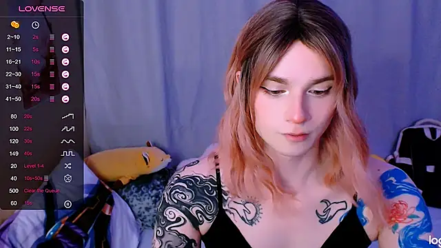 Snapshot of Alice_Hells chatting on May 2026 04:12:02 PM Alice Hells online show from May 2026 04:12:02 PM