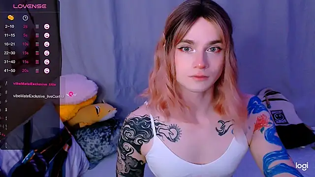 Snapshot of Alice_Hells chatting on May 2026 05:12:02 PM Alice Hells online show from May 2026 05:12:02 PM