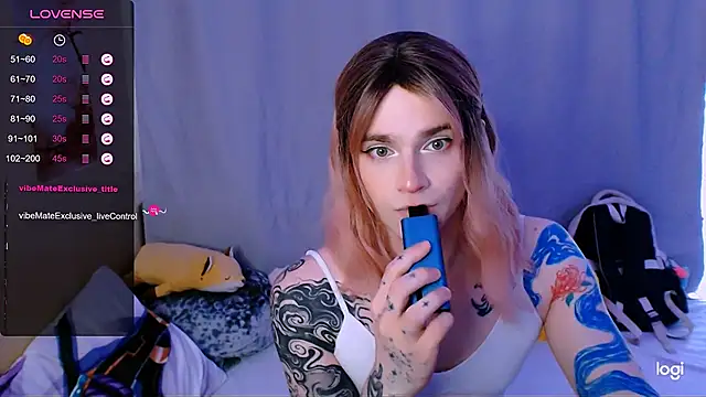 Snapshot of Alice_Hells chatting on June 2026 06:20:01 AM Alice Hells online show from June 2026 06:20:01 AM