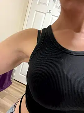 Snapshot of SweetSolez chatting on January 2026 10:25:02 PM SweetSolez online show from January 2026 10:25:02 PM