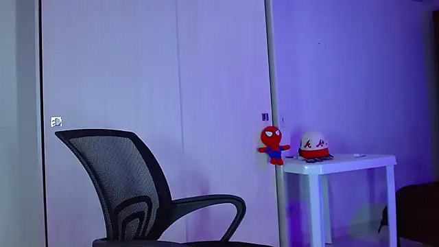 LiamGadiell online show from March 2025 04:07:02 AM