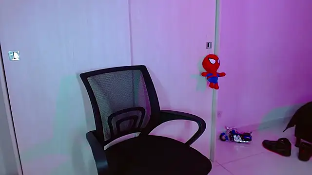 LiamGadiell online show from March 2025 01:10:02 AM