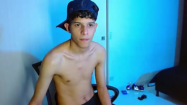 LiamGadiell online show from March 2025 12:53:01 AM