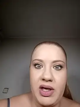 angelcurvy online show from November 2025 06:08:01 PM