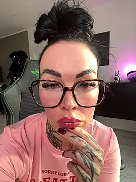 Snapshot of PalinaPr chatting on October 2025 02:07:01 PM PalinaPr online show from October 2025 02:07:01 PM