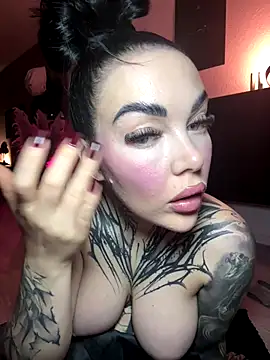 Snapshot of PalinaPr chatting on November 2025 06:43:01 PM PalinaPr online show from November 2025 06:43:01 PM