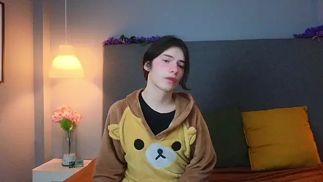 Angel shiny online show from January 2025 12:44:02 PM