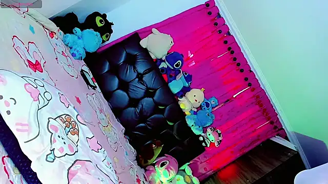 Snapshot of Thalia_girl21 chatting on February 2026 08:24:02 PM Thalia girl21 online show from February 2026 08:24:02 PM