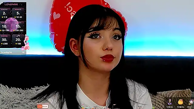 AveryWillow online show from February 2025 06:23:01 PM