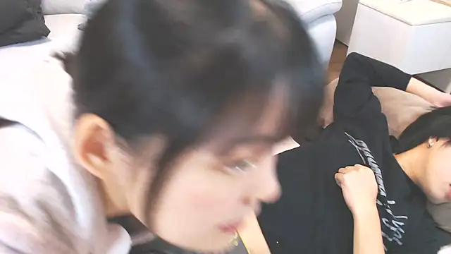 Snapshot of nmnk_CH chatting on December 2024 05:10:02 PM nmnk CH online show from December 2024 05:10:02 PM