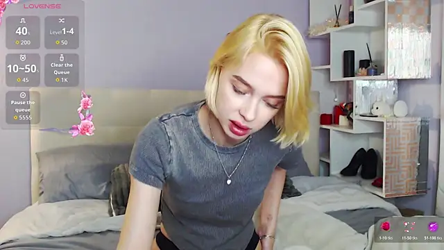 White Lioness online show from October 2025 03:13:01 PM