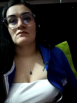 Hanna Kinsley online show from September 2025 04:35:01 AM