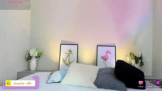 naomiii   online show from April 2026 11:55:02 AM