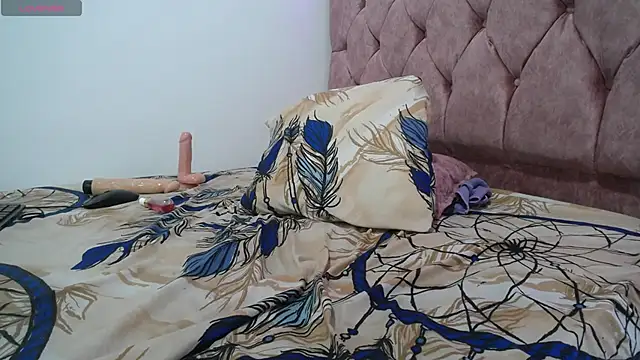 Snapshot of AMBER_LOVE22 chatting on December 2024 10:34:02 PM AMBER LOVE22 online show from December 2024 10:34:02 PM