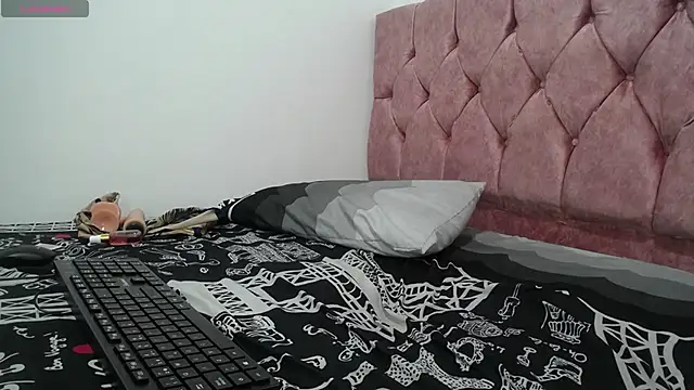 Snapshot of AMBER_LOVE22 chatting on January 2025 10:12:01 PM AMBER LOVE22 online show from January 2025 10:12:01 PM