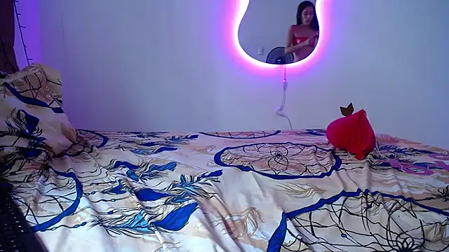 Snapshot of AMBER_LOVE22 chatting on February 2025 06:40:01 PM AMBER LOVE22 online show from February 2025 06:40:01 PM