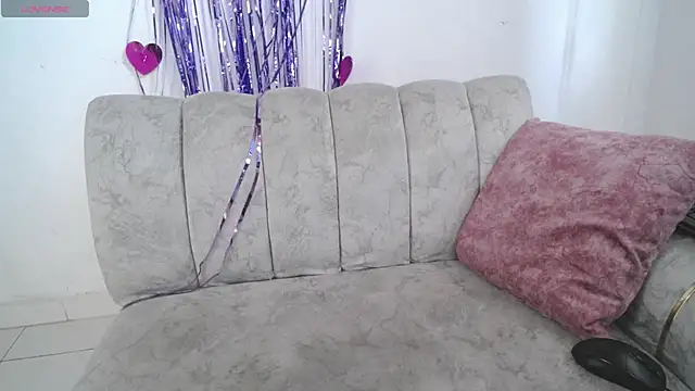 Snapshot of AMBER_LOVE22 chatting on February 2025 06:15:02 PM AMBER LOVE22 online show from February 2025 06:15:02 PM