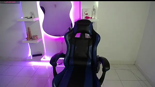 Snapshot of AMBER_LOVE22 chatting on September 2025 06:52:02 PM AMBER LOVE22 online show from September 2025 06:52:02 PM