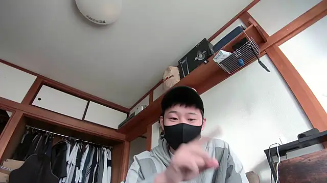 Snapshot of tuki_fu chatting on December 2024 05:15:01 AM tuki fu online show from December 2024 05:15:01 AM