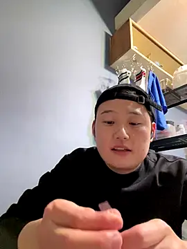 Snapshot of tuki_fu chatting on January 2026 01:27:01 PM tuki fu online show from January 2026 01:27:01 PM