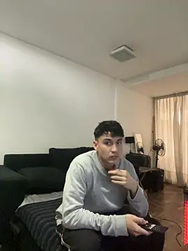 Snapshot of LCarreraa chatting on July 2026 06:45:02 PM LCarreraa online show from July 2026 06:45:02 PM