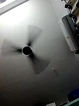 Snapshot of Yours_Radika chatting on February 2025 11:42:01 PM Yours Radika online show from February 2025 11:42:01 PM