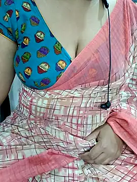 Snapshot of Yours_Radika chatting on March 2025 05:22:02 PM Yours Radika online show from March 2025 05:22:02 PM