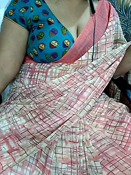 Snapshot of Yours_Radika chatting on March 2025 07:47:02 PM Yours Radika online show from March 2025 07:47:02 PM