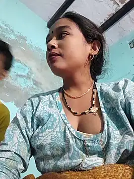 Surajpuja79 online show from November 2025 03:18:02 AM