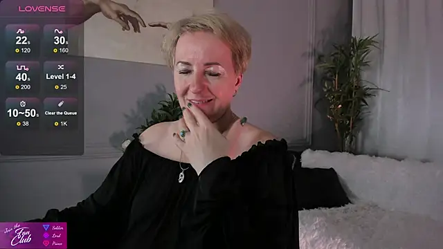 Nika Smit online show from January 2025 02:14:01 PM