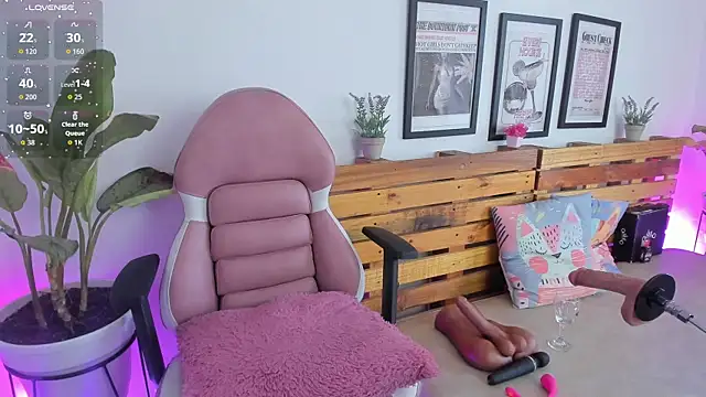 Snapshot of Alisson_Boobs_ chatting on December 2025 08:24:02 PM Alisson Boobs online show from December 2025 08:24:02 PM