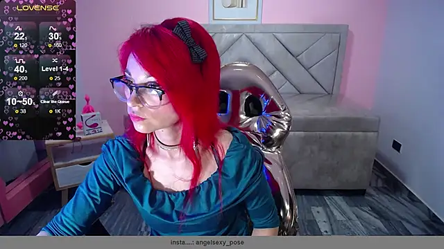 abril ch  online show from November 2025 10:48:02 AM